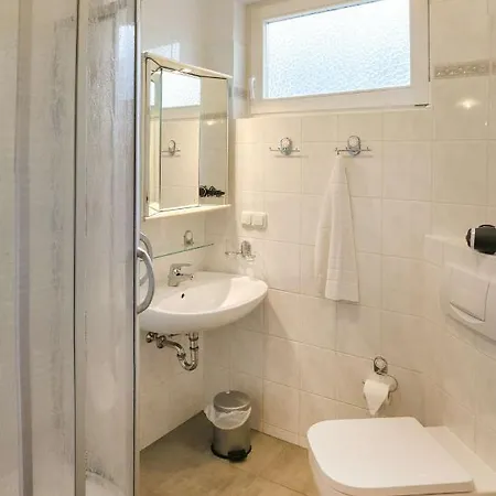 Weisses Roessl Wellenreiter *