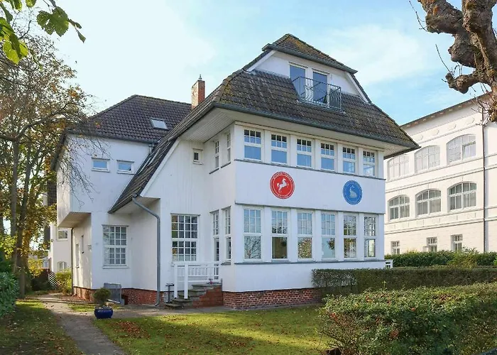 Weisses Roessl Wellenreiter * Binz